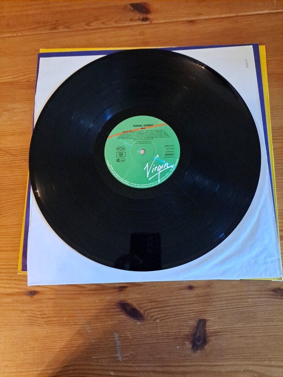 6322303