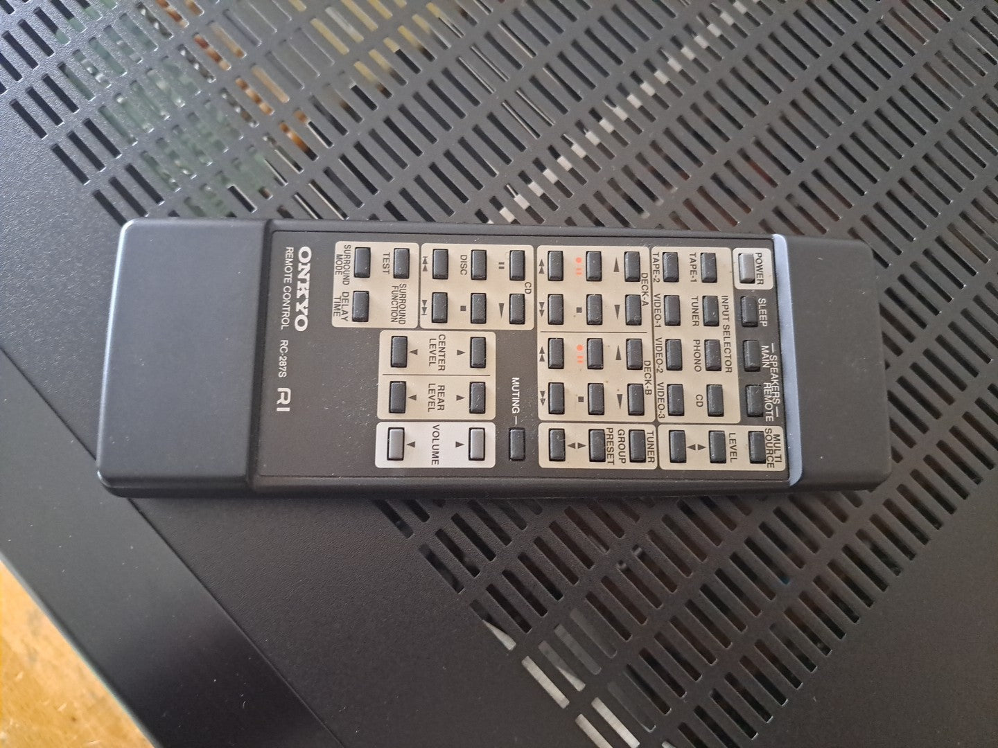7077871