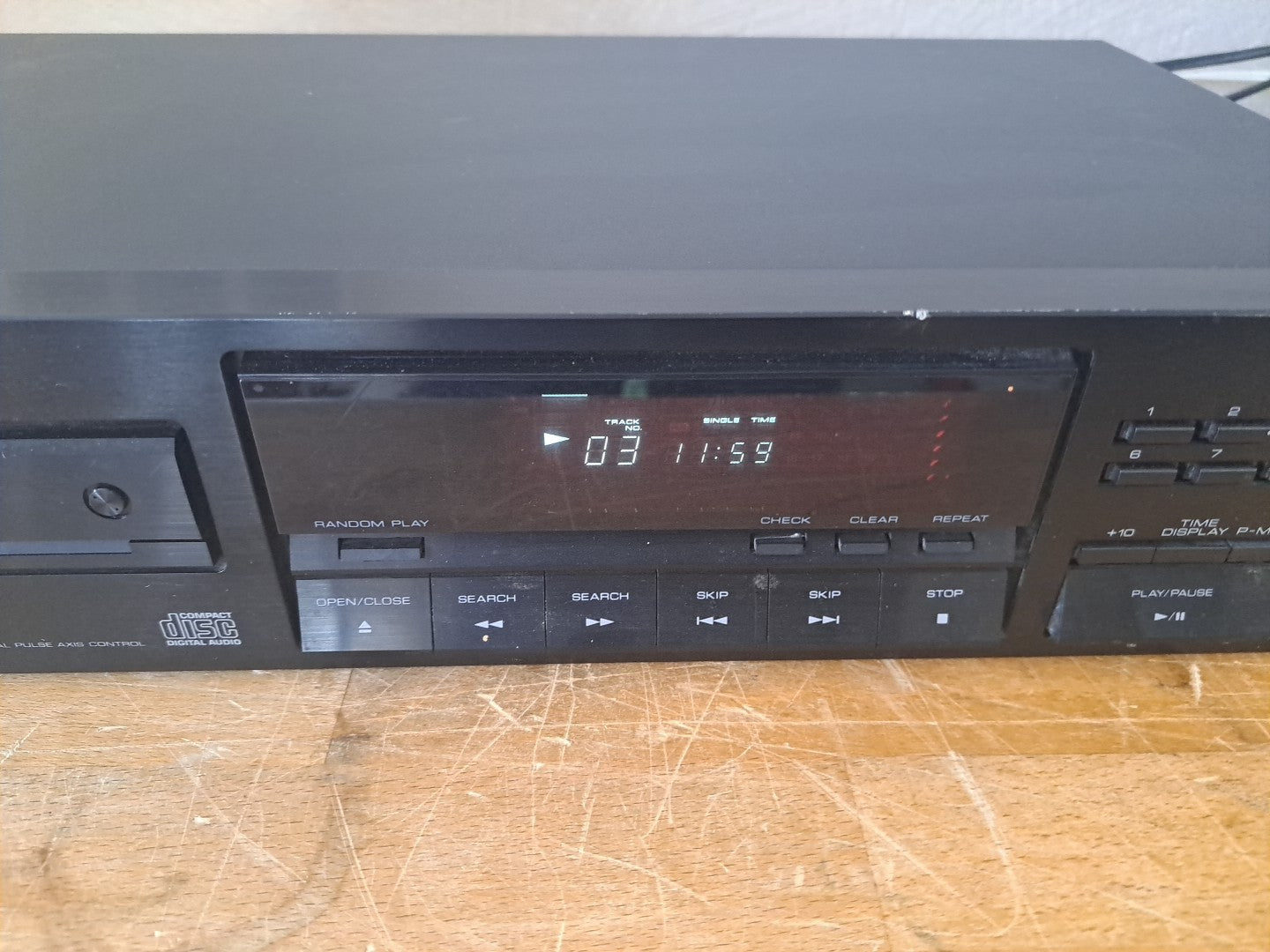 7671376