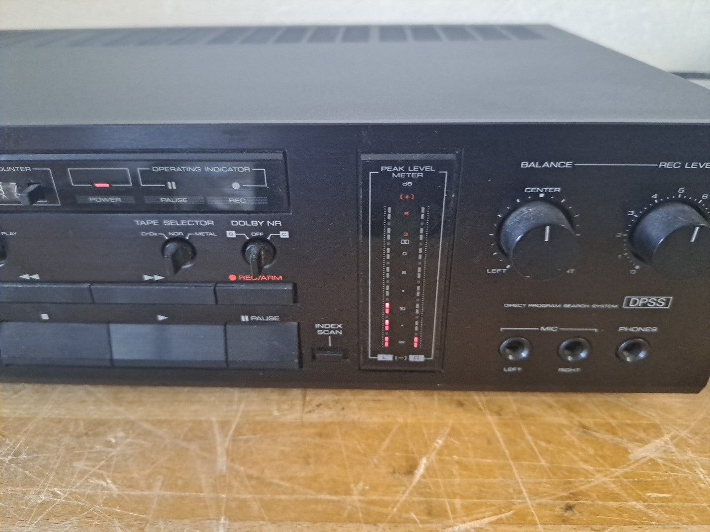 7671732