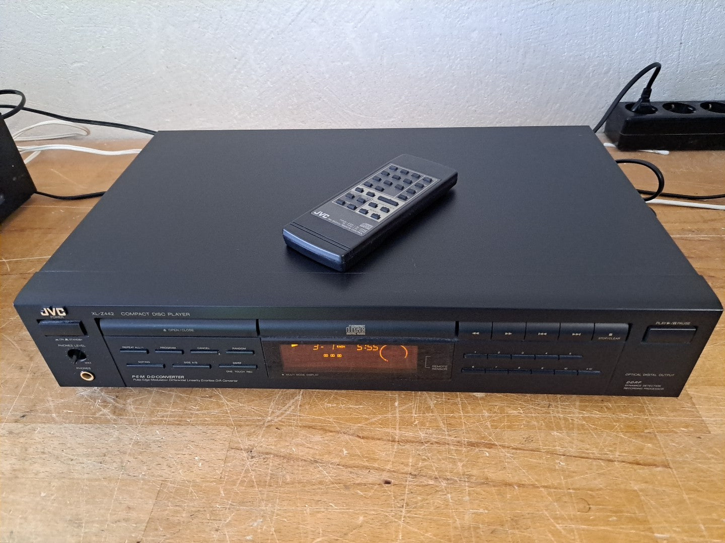 7680272