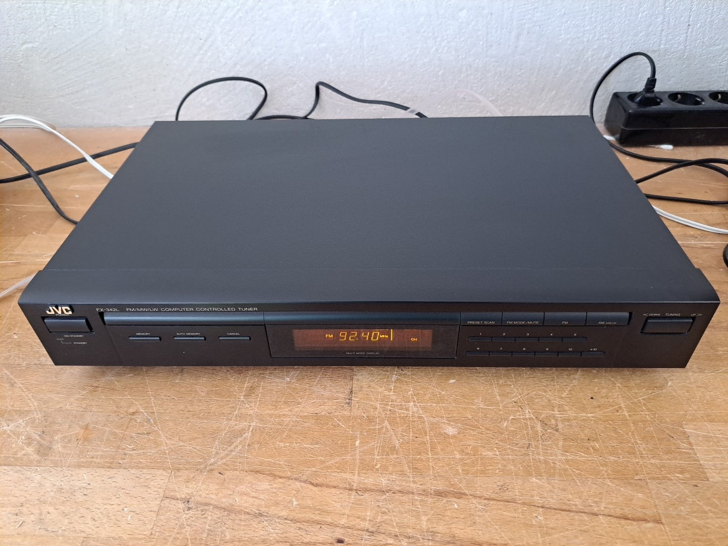 7680273